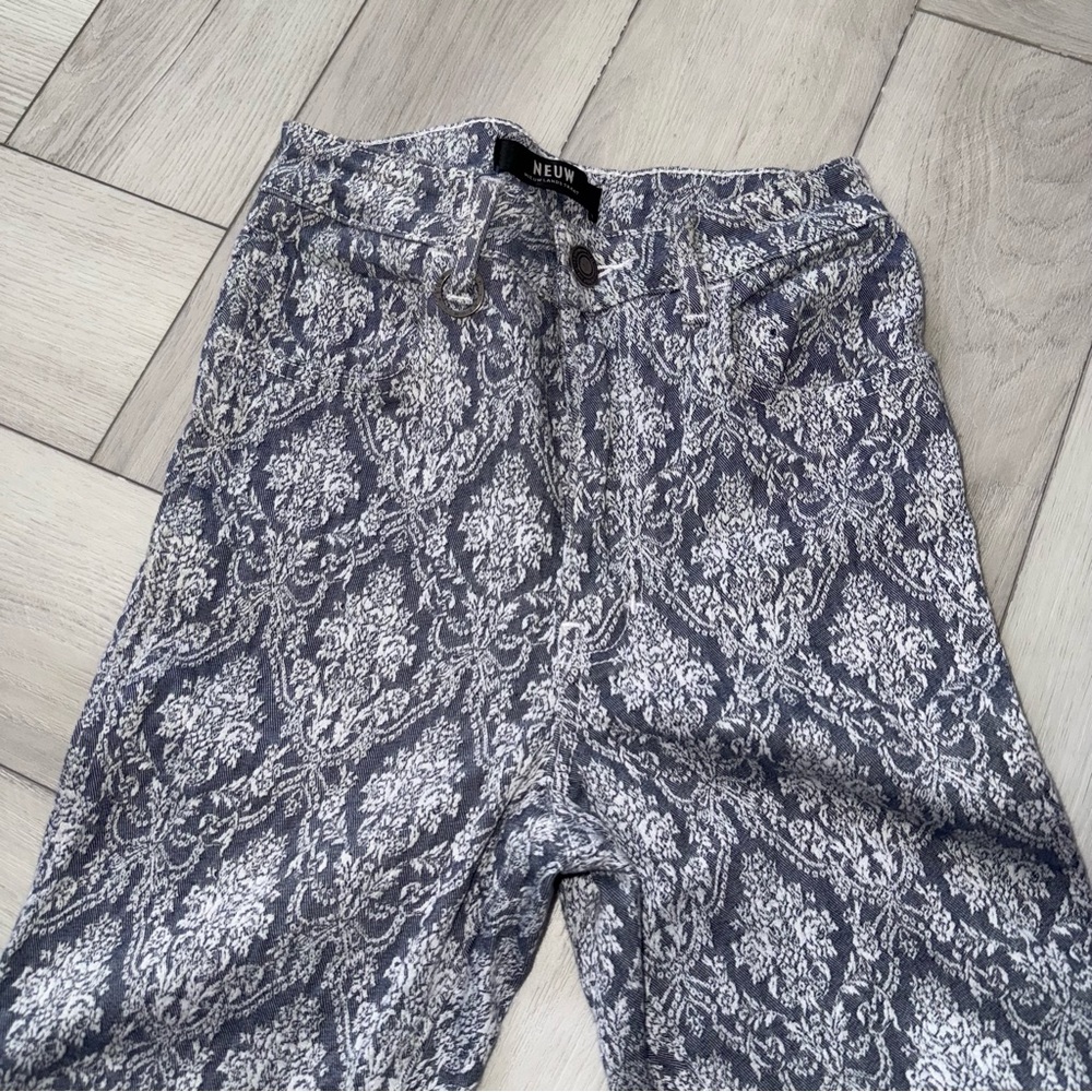 💘 URBAN OUTFITTERS NEUW FILGREE SKINNY JEANS 25